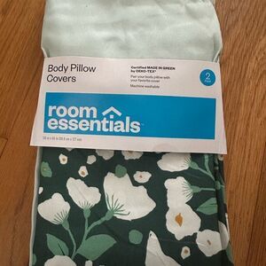 Room Essentials 2pk full body pillow cases floral green
